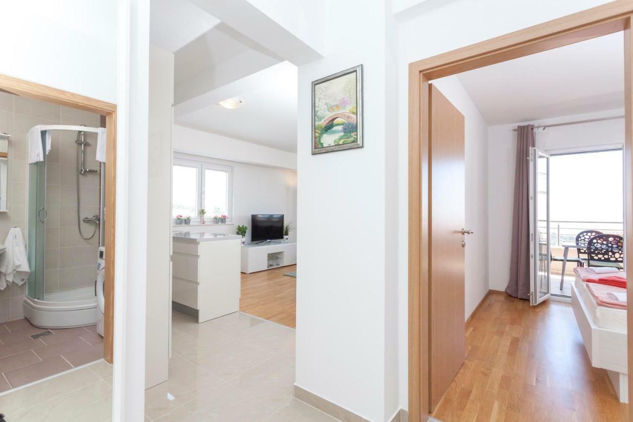 Apartments Dora Makarska Eksteriør billede