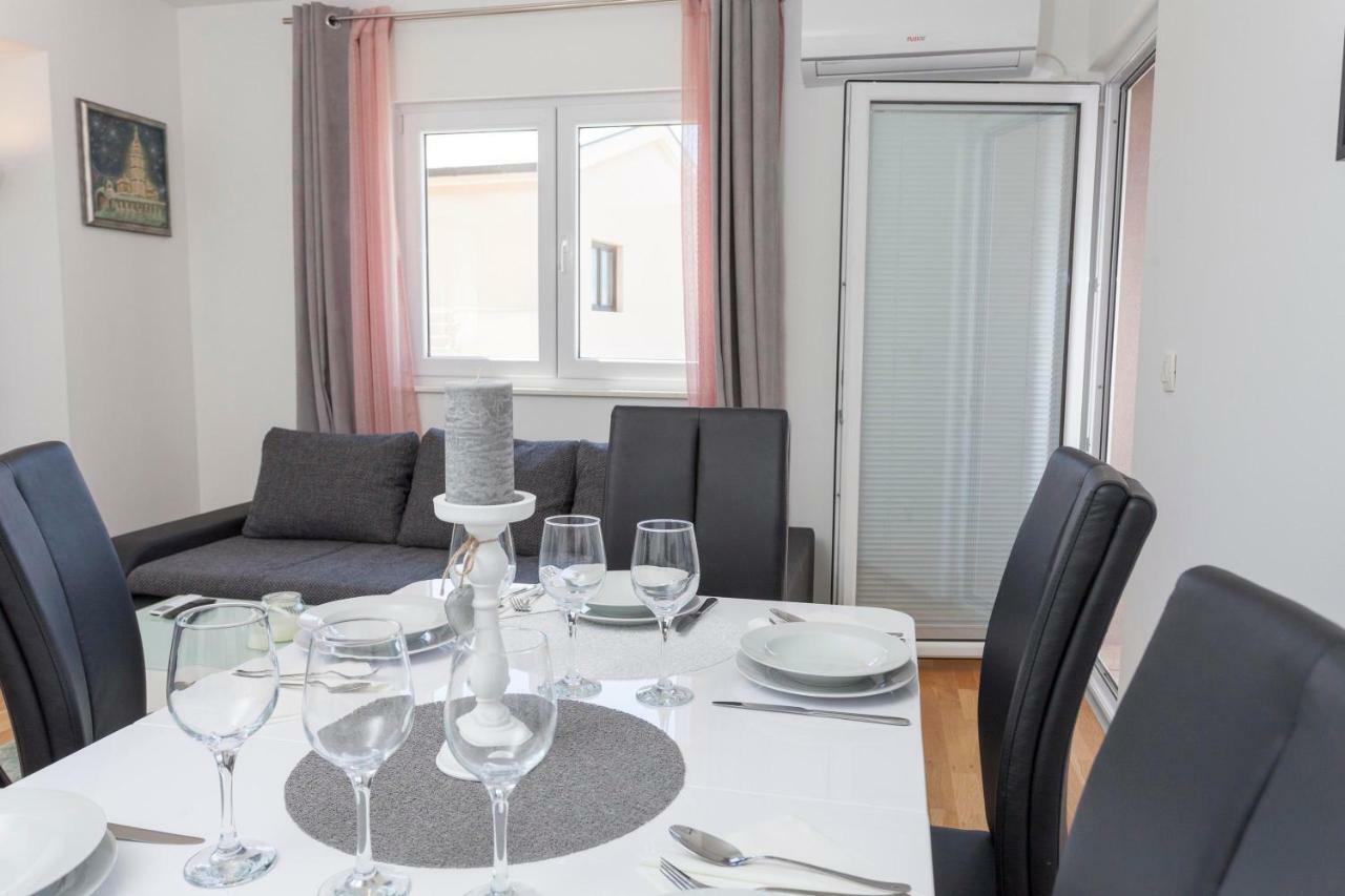 Apartments Dora Makarska Eksteriør billede