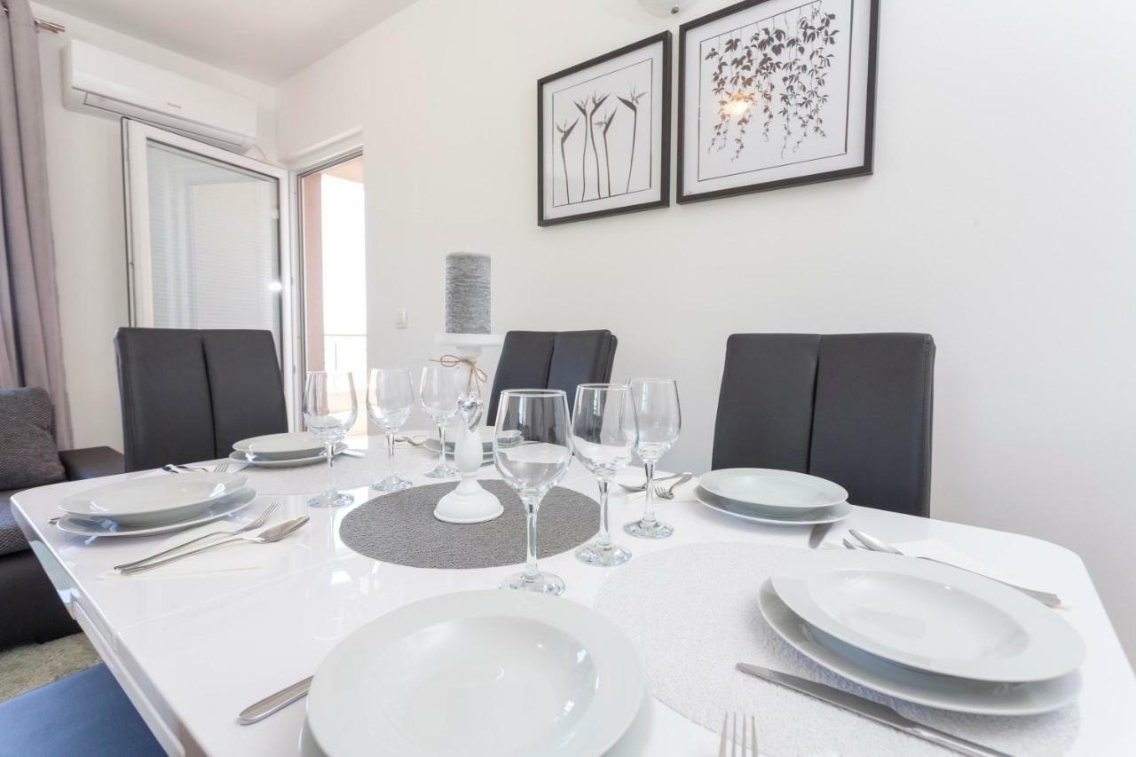 Apartments Dora Makarska Eksteriør billede