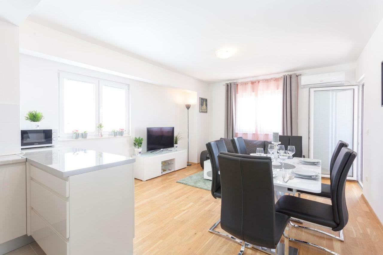Apartments Dora Makarska Eksteriør billede