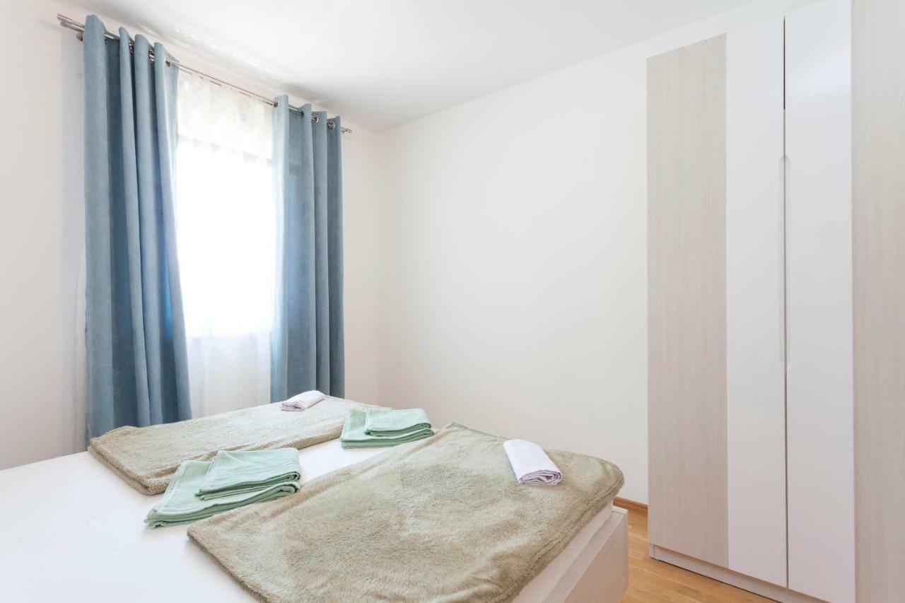 Apartments Dora Makarska Eksteriør billede