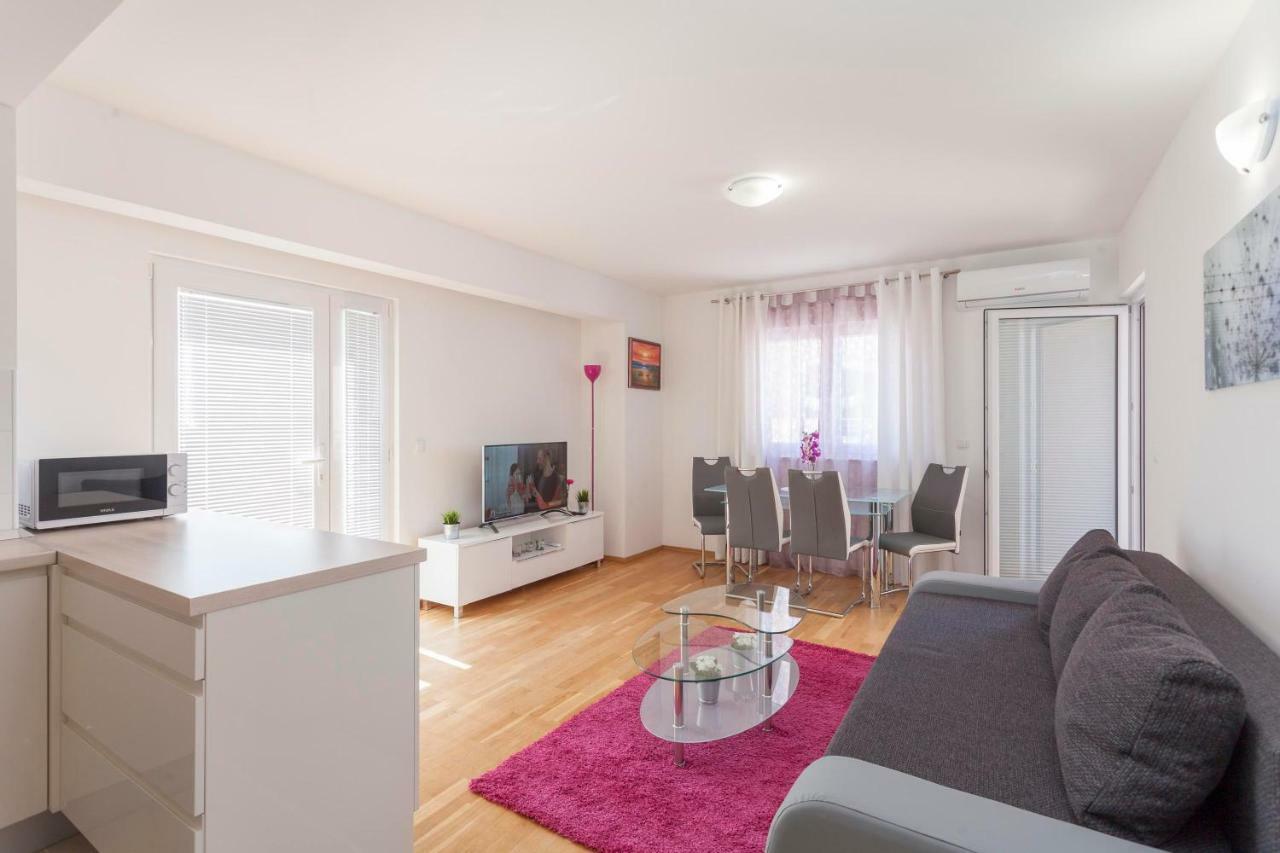 Apartments Dora Makarska Eksteriør billede