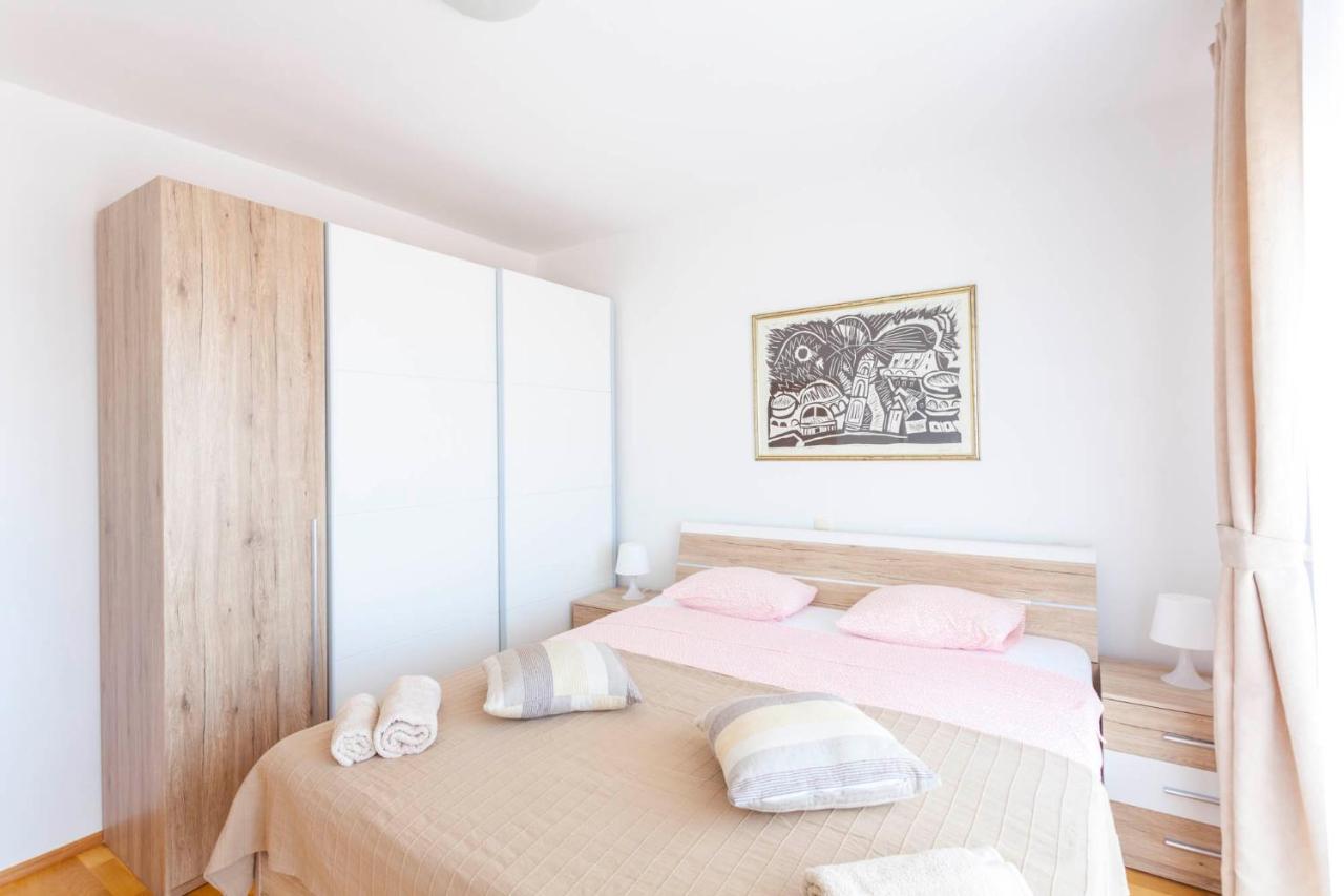 Apartments Dora Makarska Eksteriør billede
